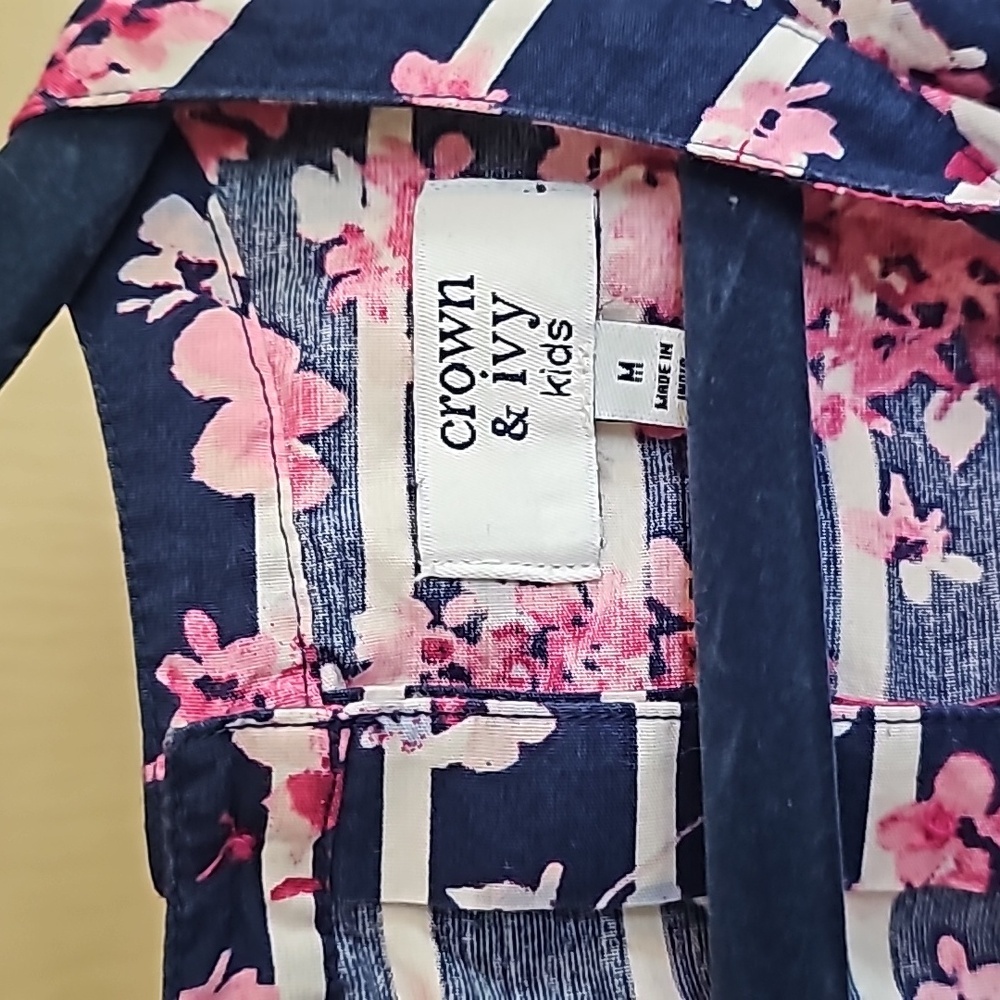 Crown & Ivy kids girls medium floral shirt - Picture 2 of 6